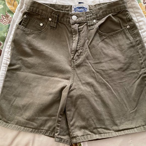 Essentials Olive Green Army Green Jeans-cut 5 pocket Grommets Shorts - Picture 1 of 5